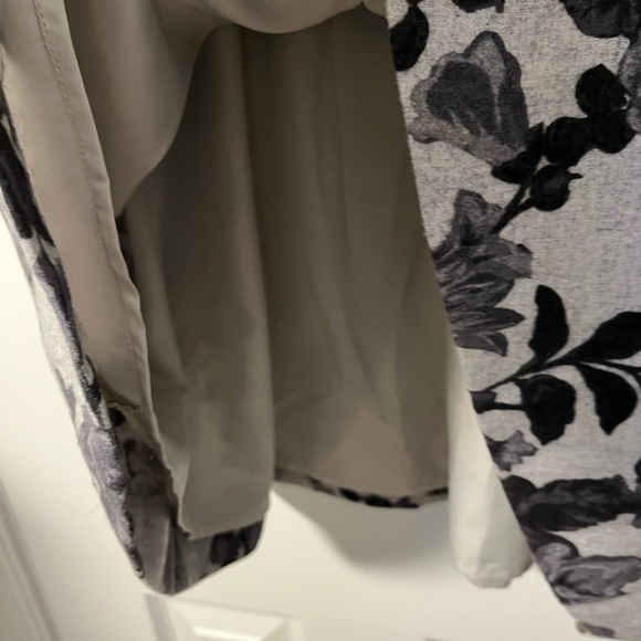 Talbots Black and Gray Floral Wool Blend Dress Sz 8 EUC - Picture 8 of 10